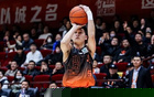 太猛了！18岁小将狂轰49+10，堪称 “山东小库里”，邱彪捡到宝了